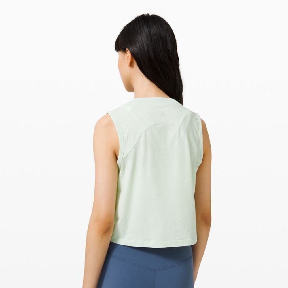 LULULEMON Cinch Me Up Front Tank (558)